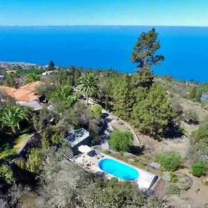  Vakantiehuis Ferienvilla Mit Beheiztem Pool